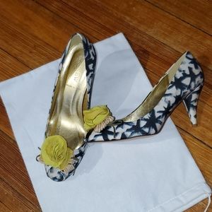 Printed peep toe heels